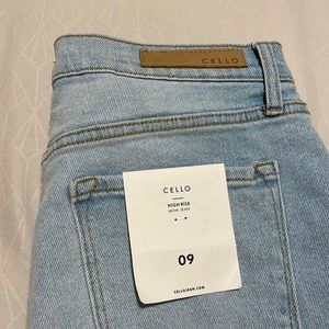 Cello High Rise Mom Jeans Size 09